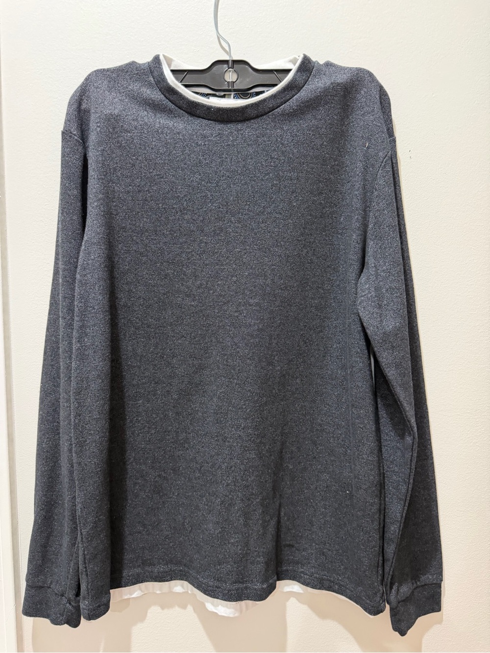 Cactus Men's Dark Charcoal Long-Sleeve Crewneck Shirt